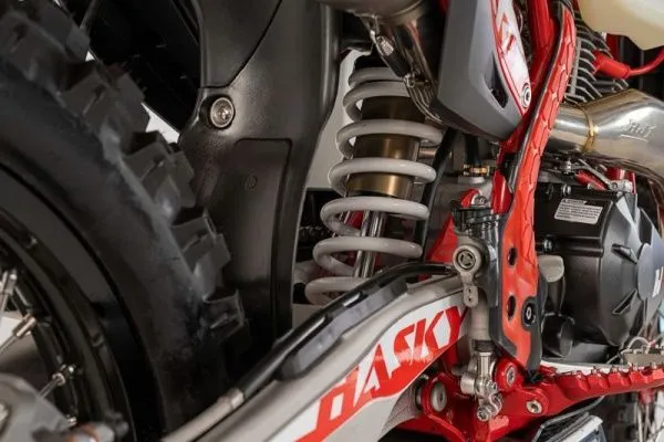 Мотоцикл кроссовый / эндуро Hasky (Хаски) F6 172FMM Lite Racing красный/белый | Мототека